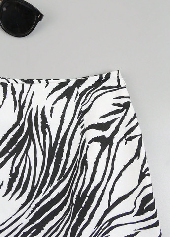 Черно-белая кэжуал зебра юбка SHEIN а-силуэта (трапеция)
