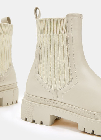 Осенние ботильоны челси SHEIN на тракторной подошве