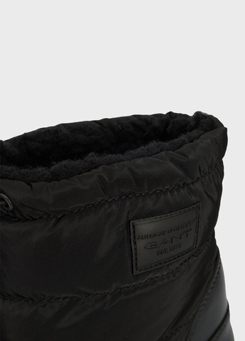 Черные дутики Gant с логотипом