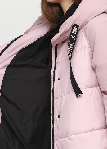 Светло-розовая зимняя куртка Towmy