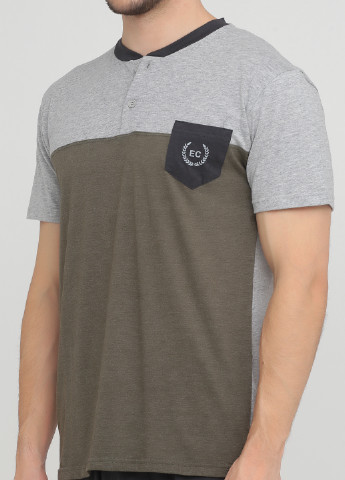 Серый демисезонный комплект (футболка, шорты) Enrico Coveri