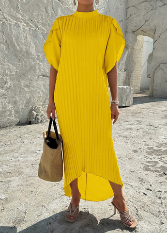 Горчичное кэжуал платье плиссированное SHEIN однотонное