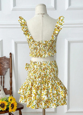 Молочный летний комплект (топ, юбка) SHEIN