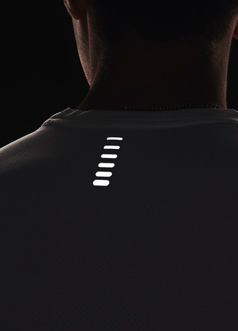 Біла футболка Under Armour