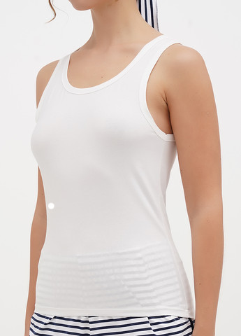 Біла всесезон піжама (майка, шорти) майка + шорти Трикомир