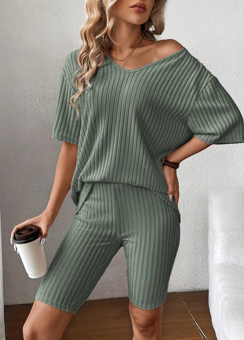 Костюм (футболка, шорти) SHEIN (341285601)