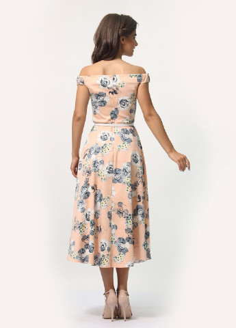 Персиковое кэжуал платье клеш Agata Webers с цветочным принтом