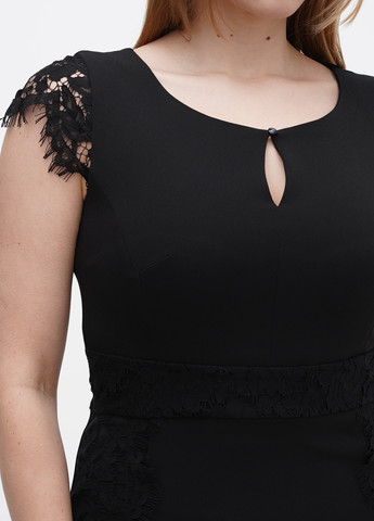 Черное кэжуал платье Comma однотонное