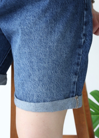 Шорты женские синие джинсовые вареные удлиненные с защипами Cracpot mom (253352489)