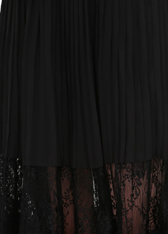 Черное кэжуал платье плиссированное Vero Moda однотонное