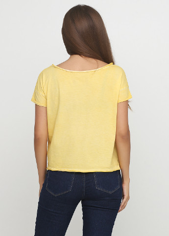Желтая летняя футболка Cotton Belt