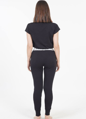 Черная всесезон комплект (футболка, брюки) футболка + брюки Vienetta