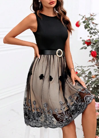 Черное коктейльное платье SHEIN однотонное