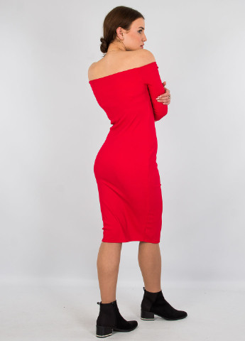 Красное кэжуал платье с открытыми плечами, футляр Only однотонное