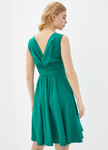 Зеленое кэжуал платье клеш Gingier однотонное