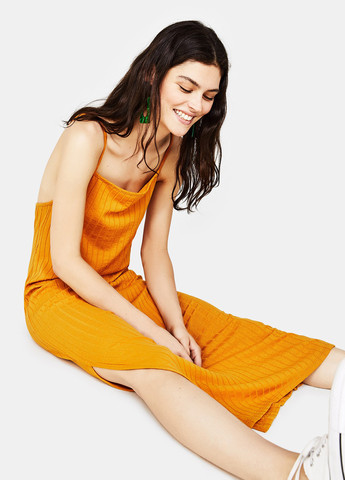 Помаранчева кежуал сукня Bershka однотонна