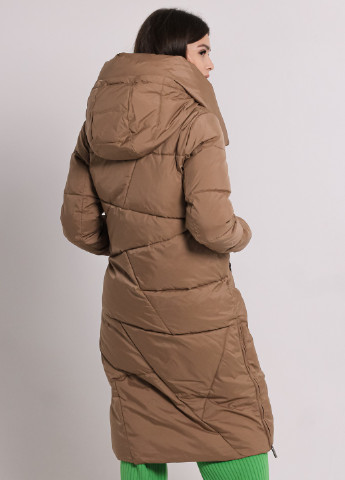 Серо-коричневое зимнее Пальто женское корица Clasna