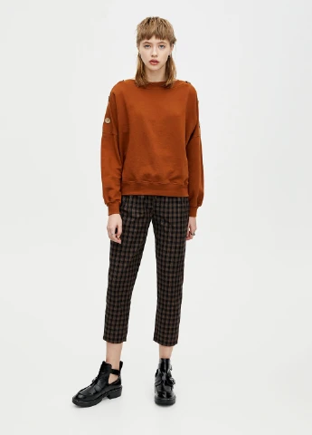 Коричневий світшот Pull & Bear однотонний гудзики (251912217)