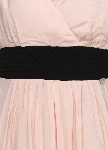 Пудровое кэжуал платье Sassofono однотонное