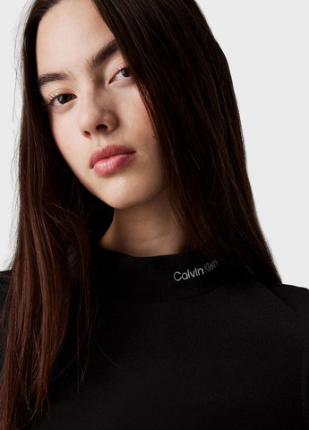 Черное кэжуал платье платье-водолазка Calvin Klein Jeans однотонное