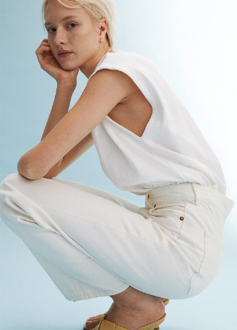 Белые демисезонные прямые джинсы H&M