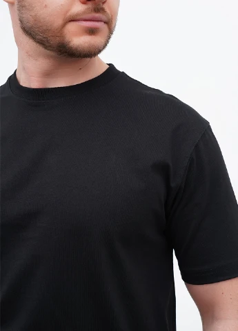 Черная футболка Trend Collection