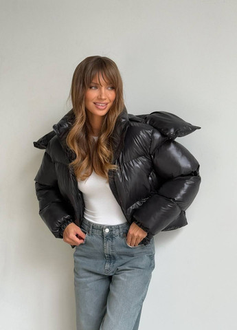 Черная зимняя куртка No Brand