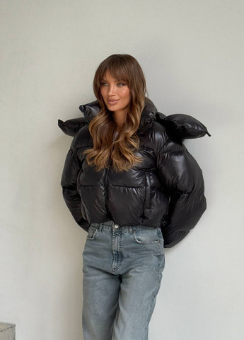 Черная зимняя куртка No Brand