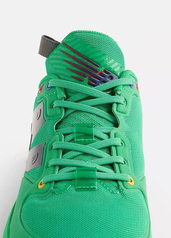 Зеленые демисезонные кроссовки New Balance