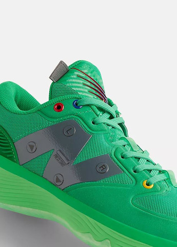 Зеленые демисезонные кроссовки New Balance