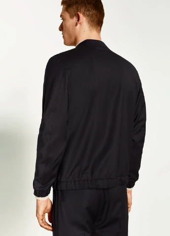 Черная демисезонная куртка Zara