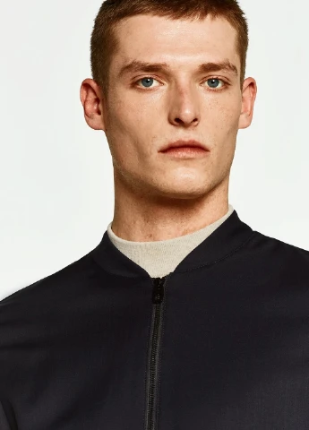 Черная демисезонная куртка Zara