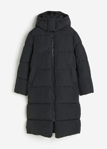 Черная зимняя куртка H&M