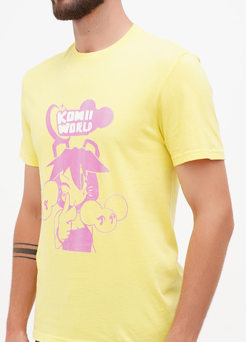 Світло-жовта футболка District