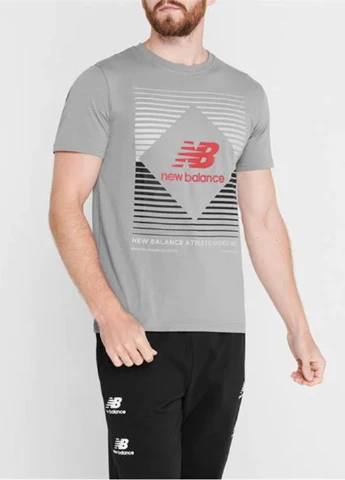 Світло-сіра футболка New Balance