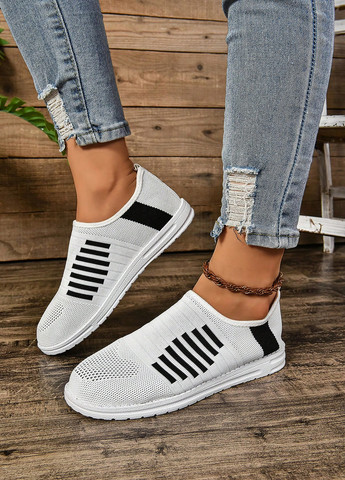 Белые туфли SHEIN