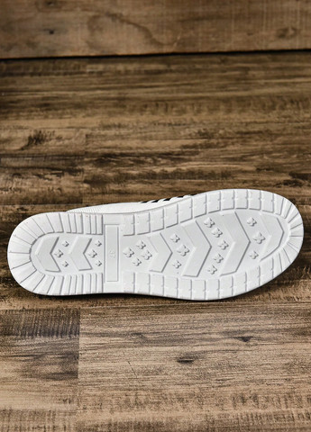 Белые туфли SHEIN