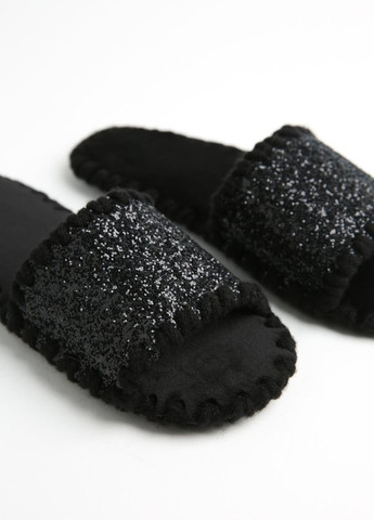 Черные тапочки Family Story