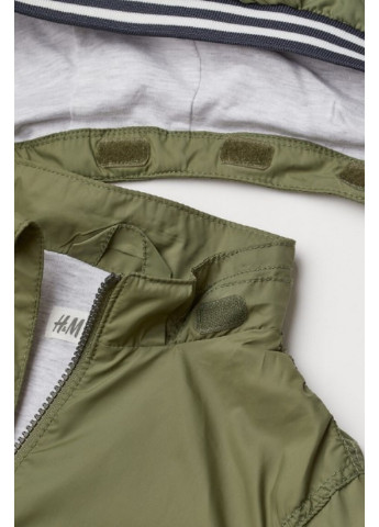 Оливковая (хаки) демисезонная куртка бомбер для мальчика H&M
