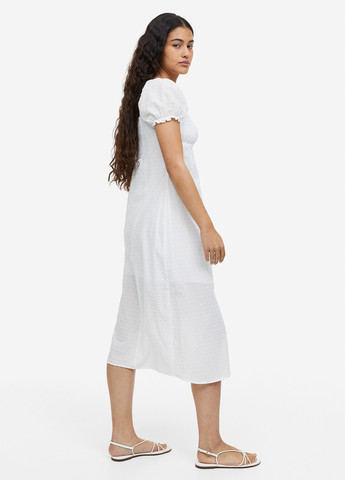 Белое кэжуал платье футляр H&M однотонное