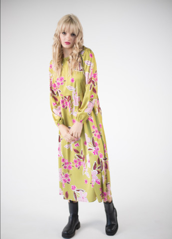 Оливковое кэжуал платье миди колокол BeART с цветочным принтом
