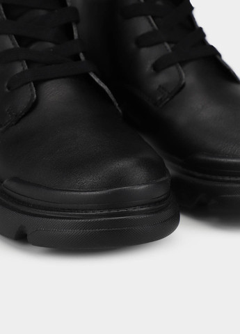 Осенние сапоги Geox со шнуровкой