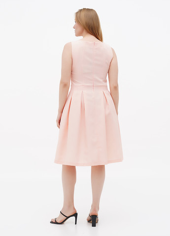 Светло-розовое кэжуал платье клеш Maurini однотонное