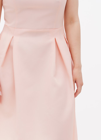 Светло-розовое кэжуал платье клеш Maurini однотонное