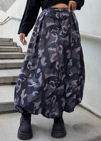 Серая кэжуал камуфляжная юбка SHEIN баллон, карго