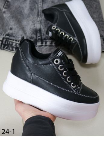 Стильні кросівки на високій підошві No Brand чорні демісезони (255841932)
