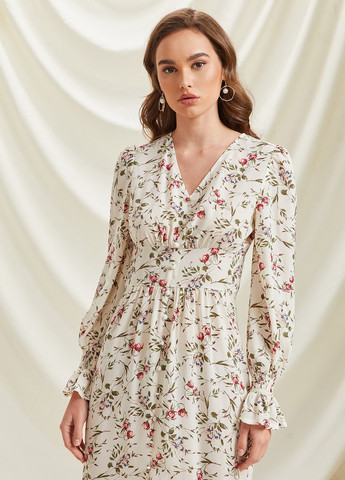 Светло-бежевое кэжуал, вечернее платье SHEIN с цветочным принтом