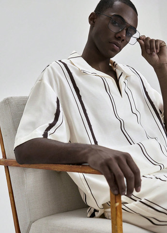 Белая футболка-поло для мужчин SHEIN в полоску