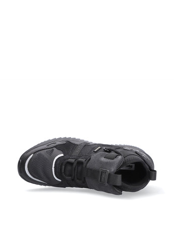 Черные демисезонные кроссовки Lacoste RUN BREAKER GTX