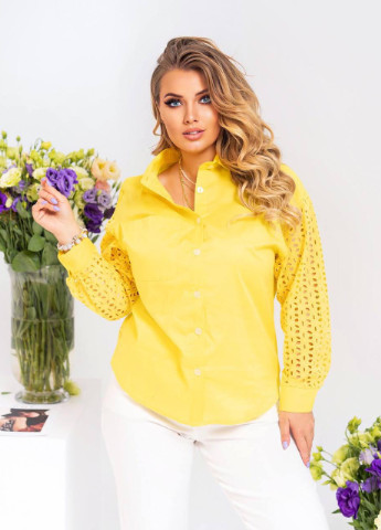 Желтая женская рубашка из коттона и прошвы желтого цвета 374012 New Trend